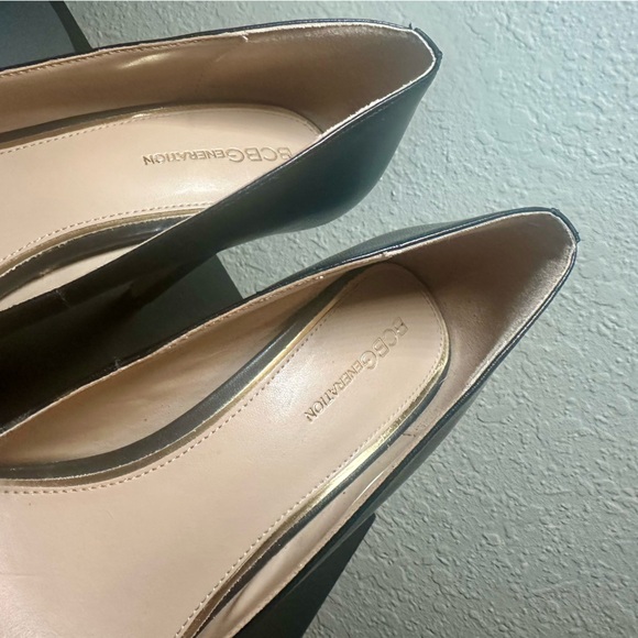 BCBGENERATION | Harleigh Pumps in Black Leather, size 39/9US - Picture 15 of 15